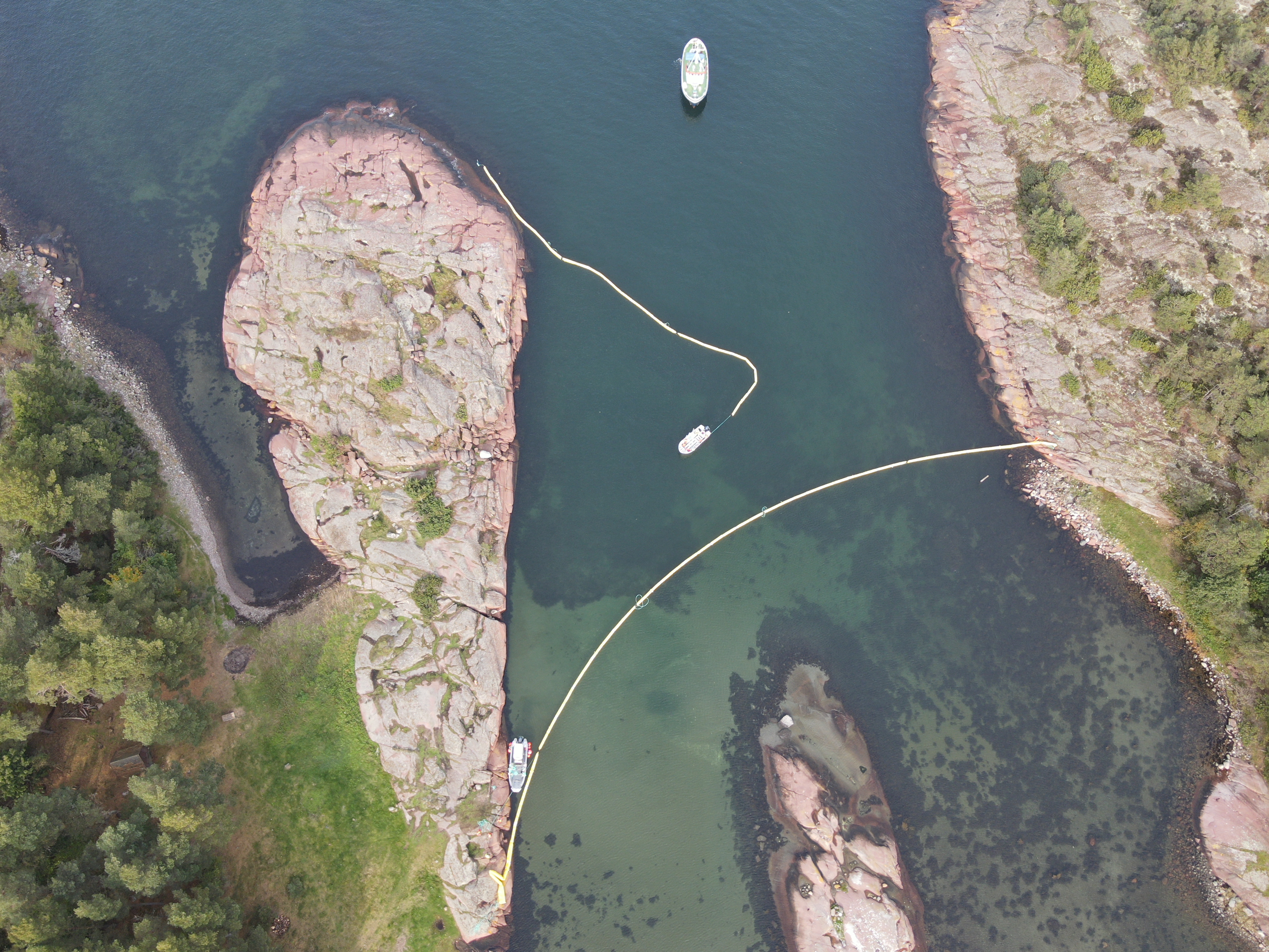 Sjøkart med oljelenser