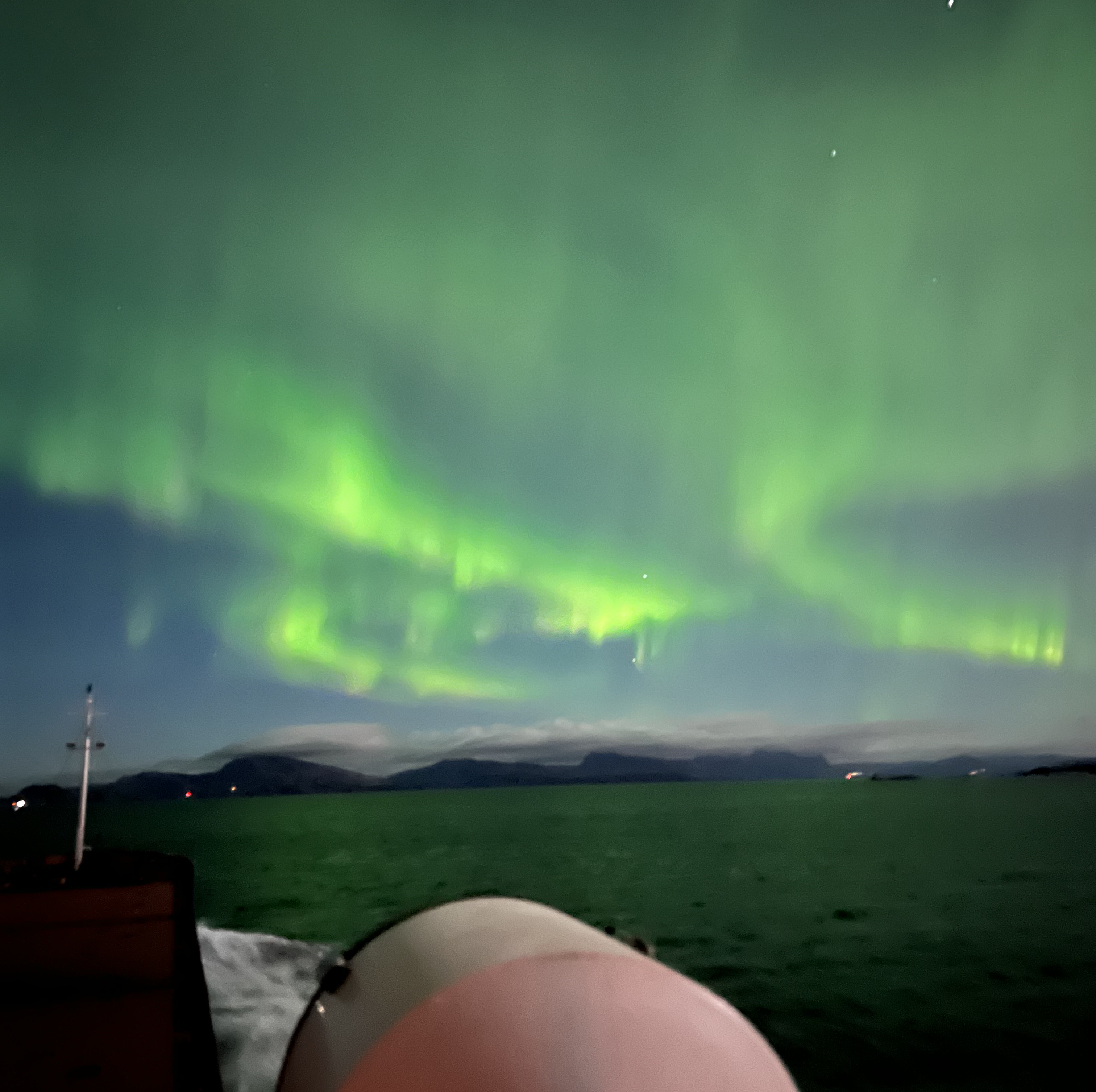 IMG_9623_Henrik Vinnes_losing_nordlys over Sognefjorden.jpeg