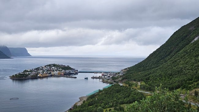 Husøy fiskerihavn - foto Kystverket / Anna Åsell