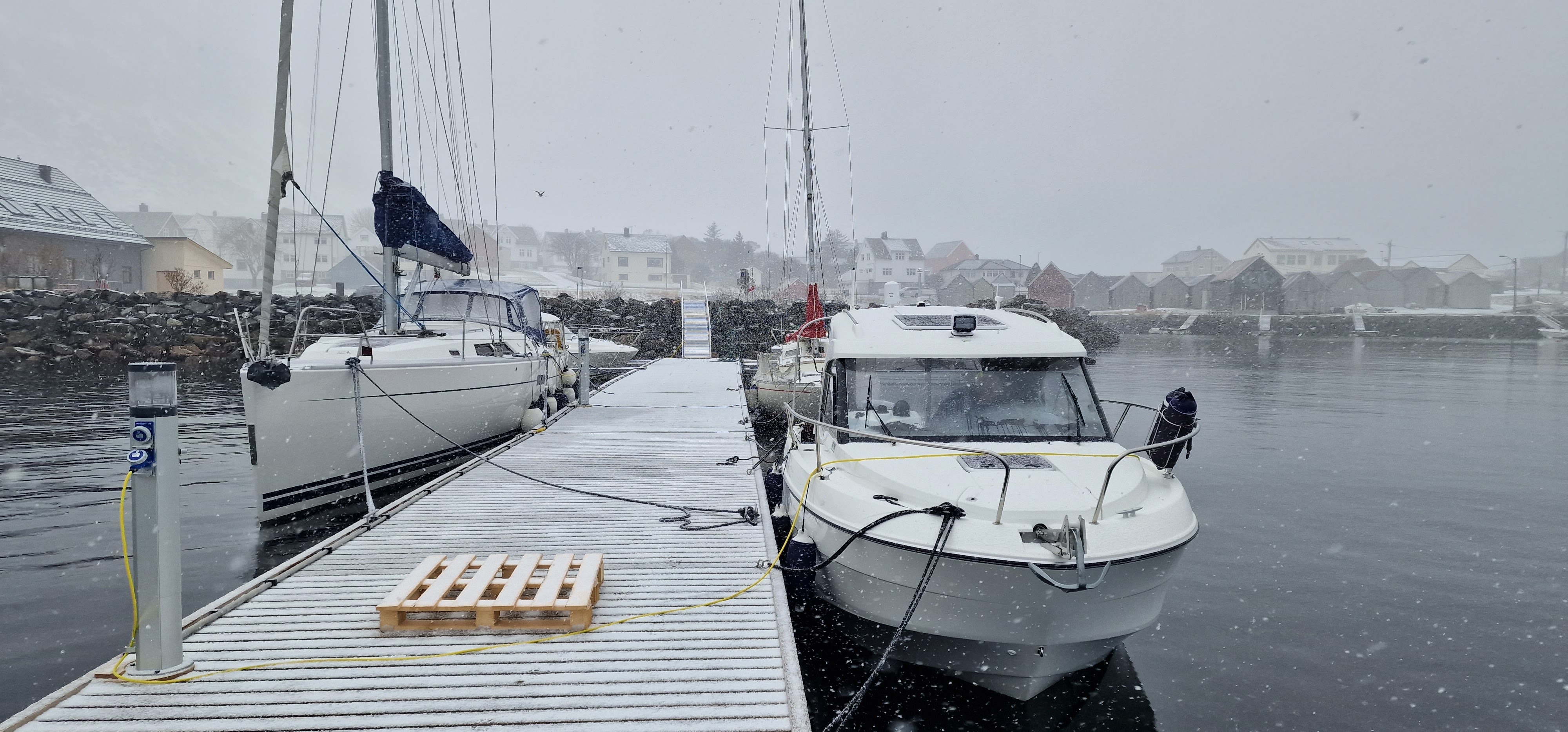 Småbåthavn om vinteren