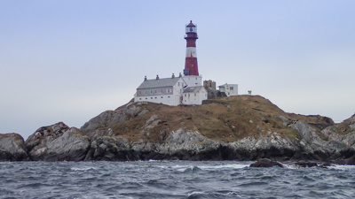 Ytterøyane fyrstasjon på ei øy utenfor Florø