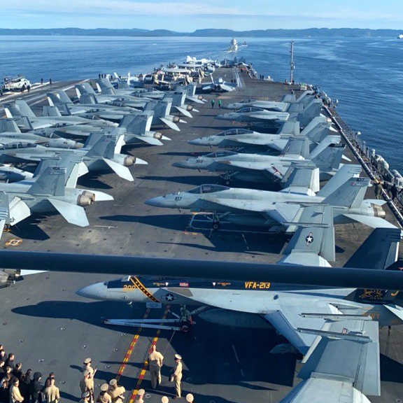 USS Gerald R. Ford - foto Erik Blom - Kystverket - utsnitt 2.jpg