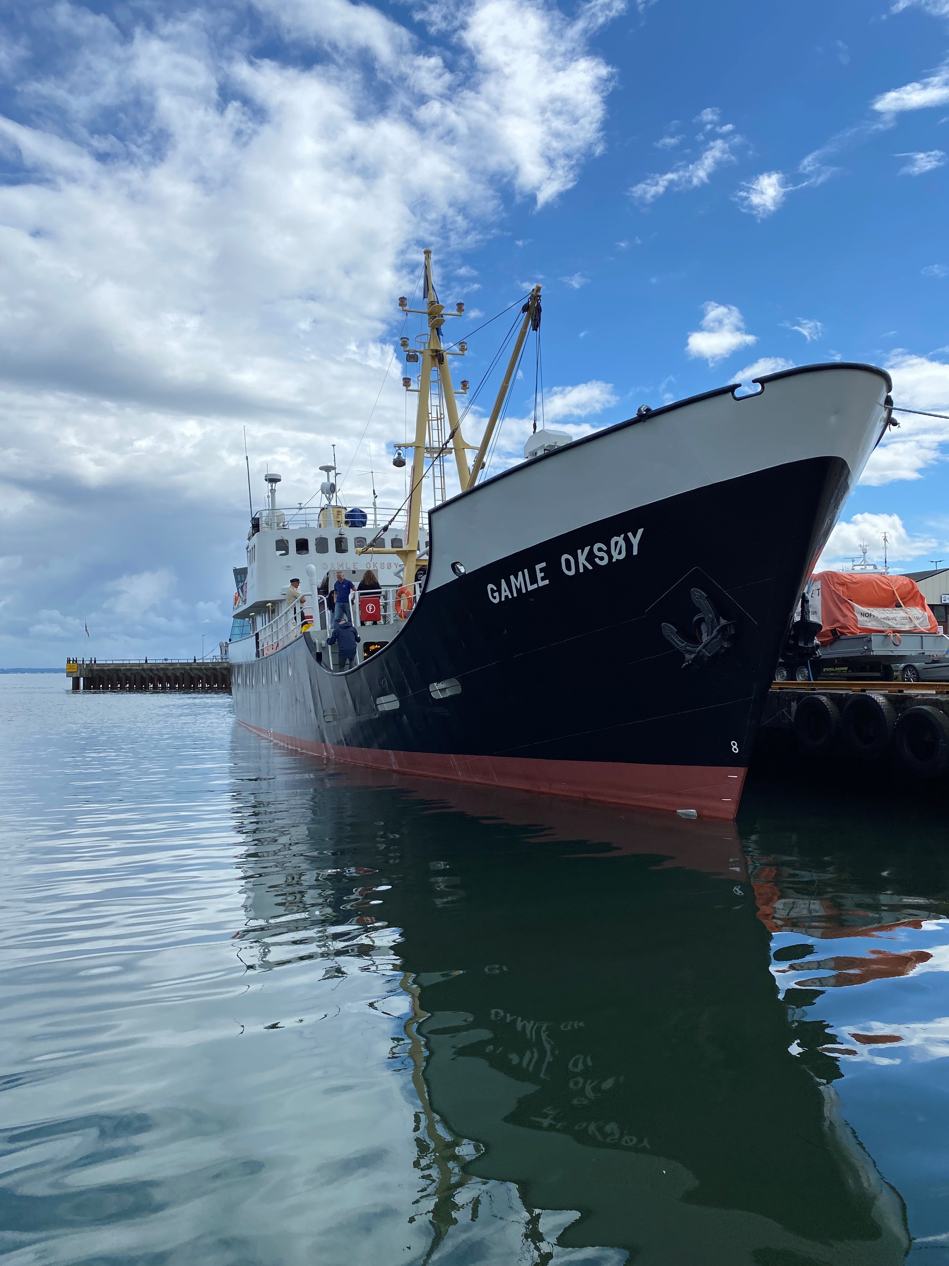 Fartøyet Gamle Oksøy ligger til kai